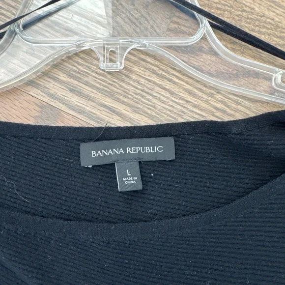 Banana Republic Black Ribbed oversized Sweater size L - Picture 2 of 3